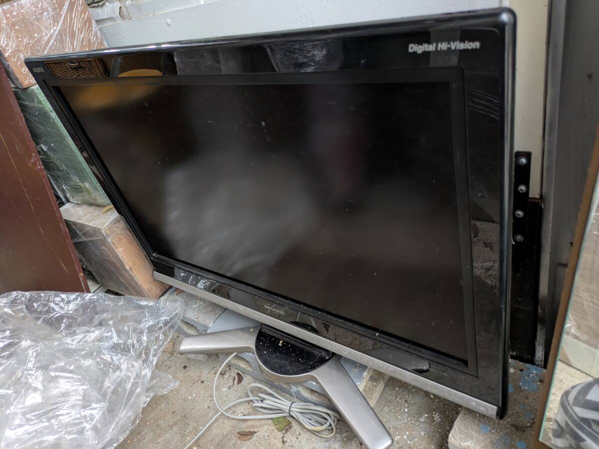 シャープ AQUOS LC-32D10 [32インチ] オークション比較 - 価格.com