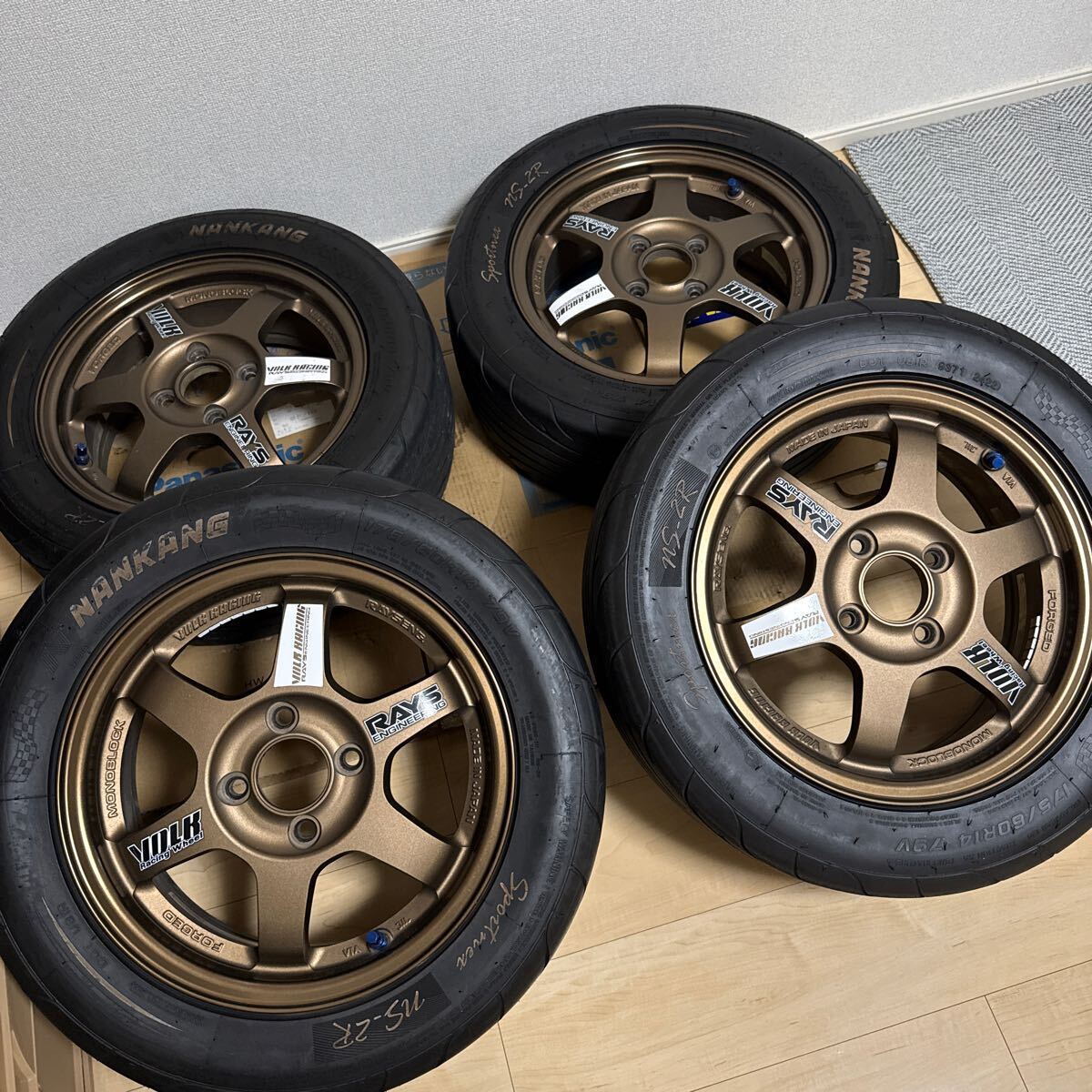 レイズ TE37 14インチ15インチ 3本セットPCD100 4穴 Yahoo!オークション -「te37 14インチ 4穴」の落札相場・落札価格