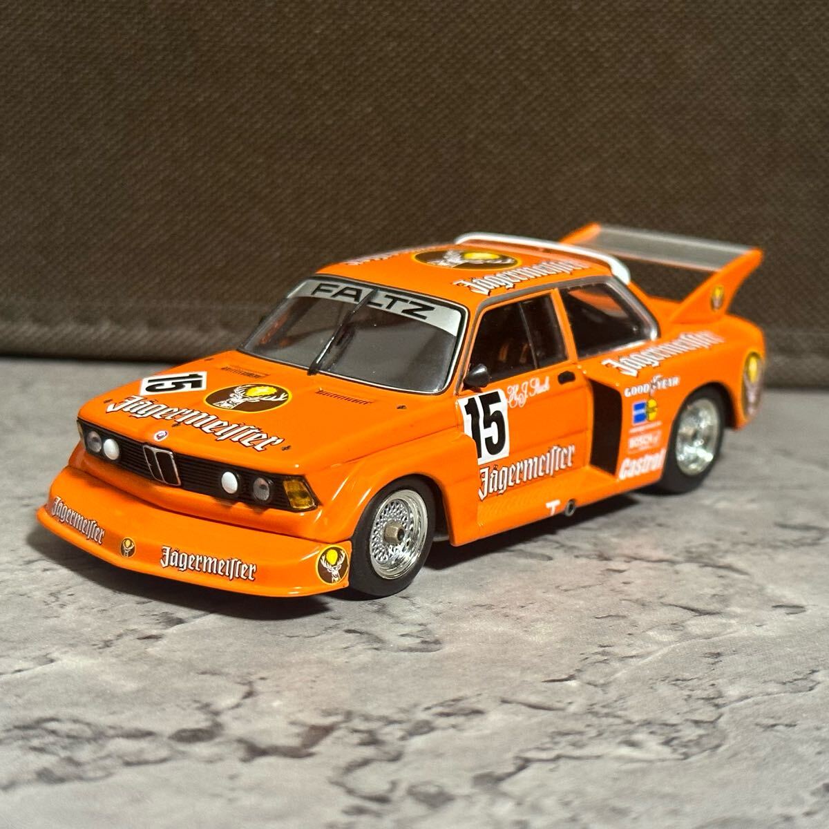 ミニチャンプスBMW 320i #15 DRM 1977 イエーガーマイスター Yahoo!オークション -「bmw イエガーマイスター」の落札相場