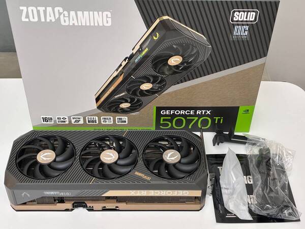 ZOTAC GAMING GeForce RTX 5070 Ti SOLID OC 16GB GDDR7 グラフィックボード RTX5070TiSOLIDOC16G/ZT-B50710J-10P