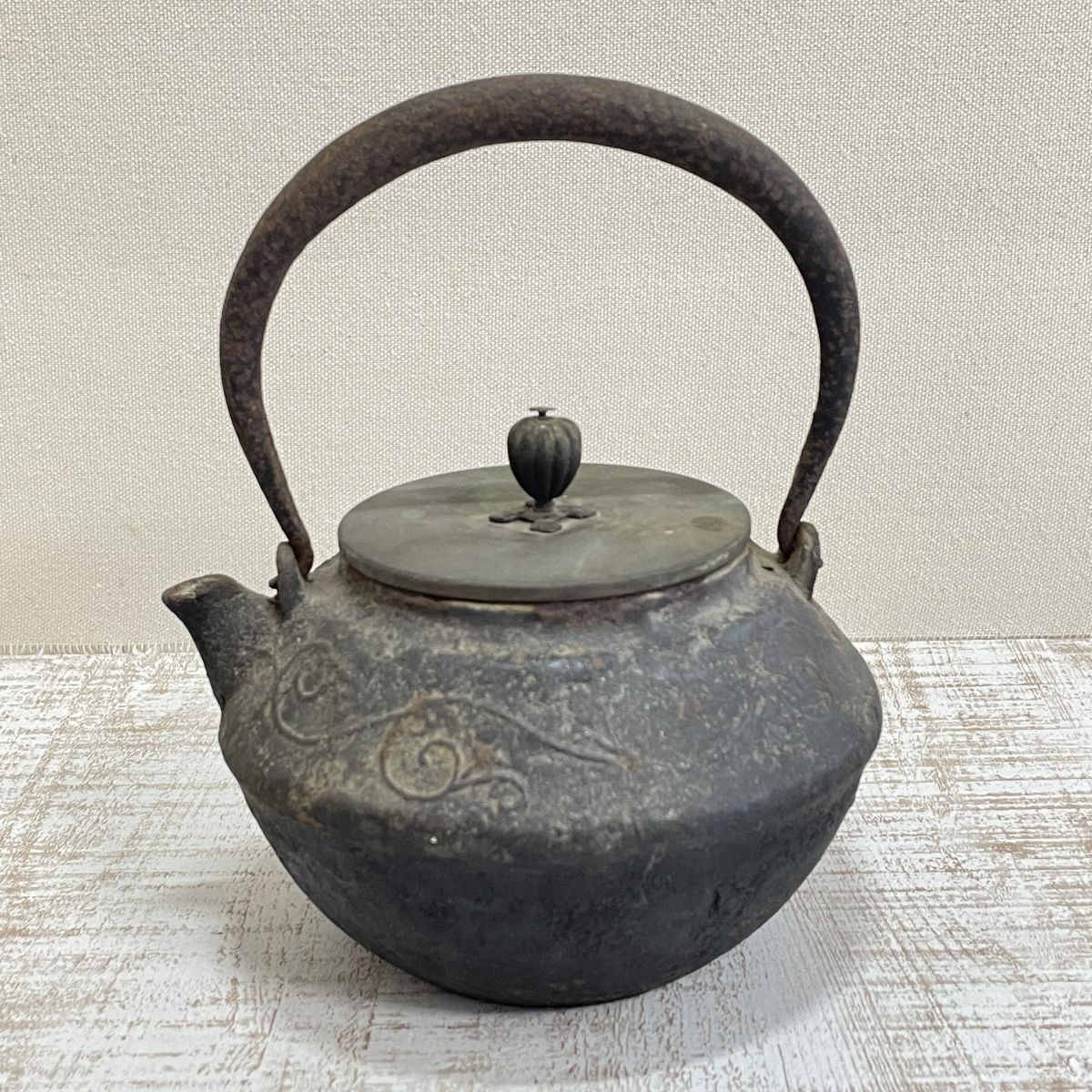 鉄瓶 骨董品 レトロ 薬缶 急須 茶道具 古美術 アンティーク 打ち出し Yahoo!オークション -「骨董品」(鉄瓶) (鉄製)の落札相場・落札価格