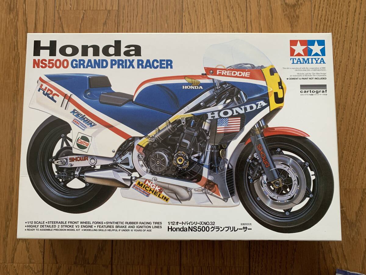 タミヤ 1/12 ロスマンズ ホンダ NS500 1985年 完成品 タミヤ 1/12 ロスマンズ ホンダ NS500 1985年 完成品 タミヤ 1