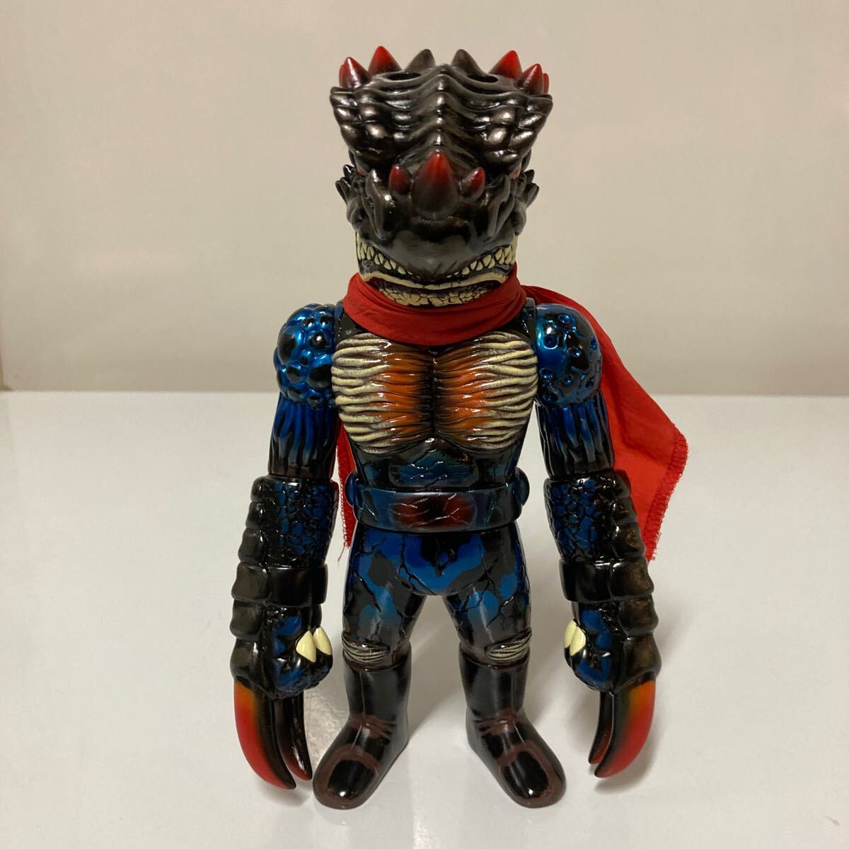 REALHEAD リアルヘッド カオスマン ヒラリークリキントン ドラコマン Yahoo!オークション -「ヒラリークリキントン」(フィギュア) の