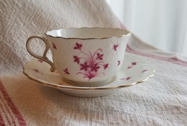 NARUMI Bone China ナルミ ボーンチャイナ カップ&ソーサー 金彩 花柄 食器