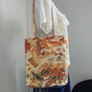 送料無料★着物帯リメイク★金糸銀糸の鶴絵巻刺繍 正絹トートバッグ