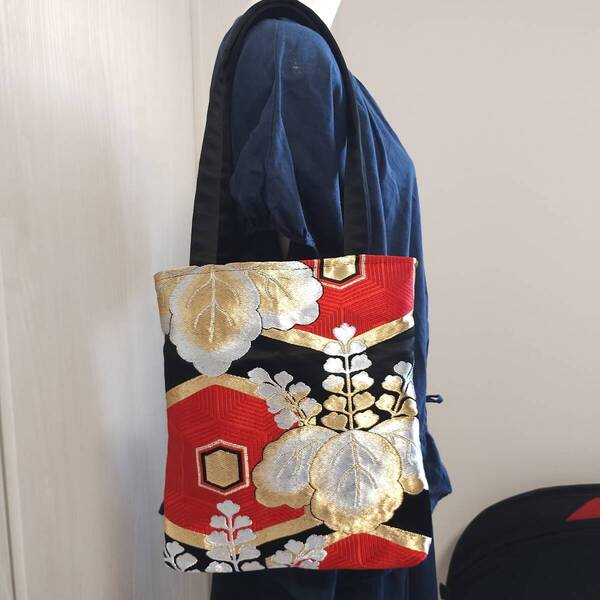 送料無料★着物帯リメイク★金糸銀糸の桐刺繍 正絹トートバッグ
