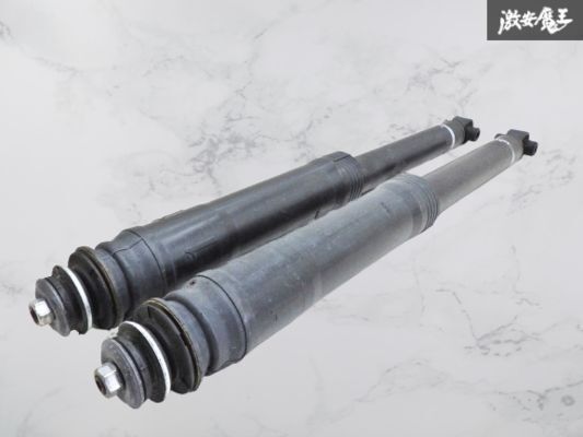 プリウス30 純正サスペンション　1台分 ZVW30系 プリウス 純正タイプ ショックアブソーバー 1台分セット