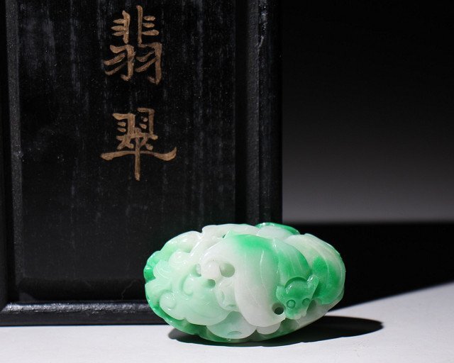 翡翠 中国 古玉 蝙蝠彫 硯(検)唐物 中国美術 蝙蝠 ヒスイ Yahoo!オークション -「翡翠 蝙蝠」(彫刻、オブジェ) (美術品)の