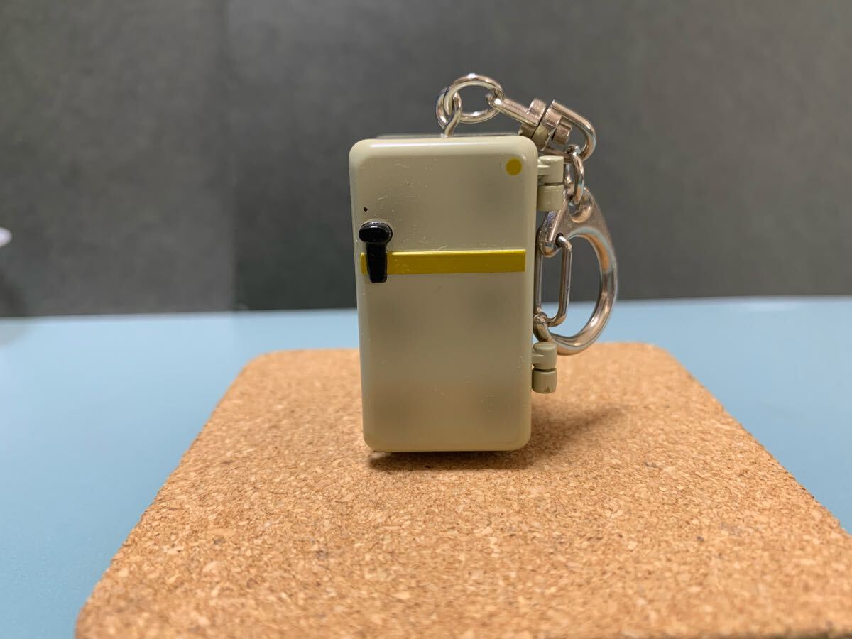ミニチュア冷蔵庫 キーホルダー