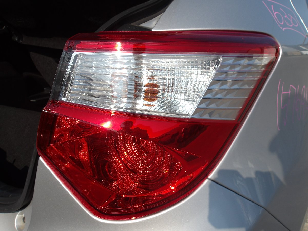 ヴィッツ　後期　左右純正テールランプ　中古　DVD付き Yahoo!オークション -「ヴィッツ130後期テール」の落札相場