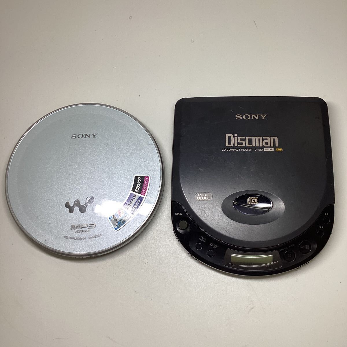 115:SONY D-NE730 ソニー CDウォークマン ジャンク品 Yahoo!オークション -「d-ne730 ジャンク」の落札相場・落札価格