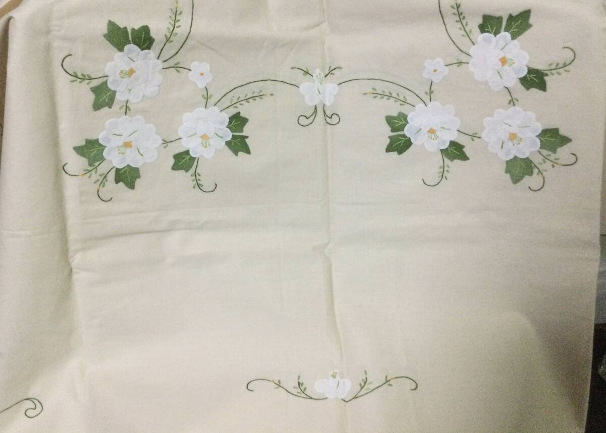 Chikazawa 花柄刺繍 テーブルクロス 135x180cm 未使用品 近沢 2025年最新】Yahoo!オークション -近沢レース テーブルクロスの