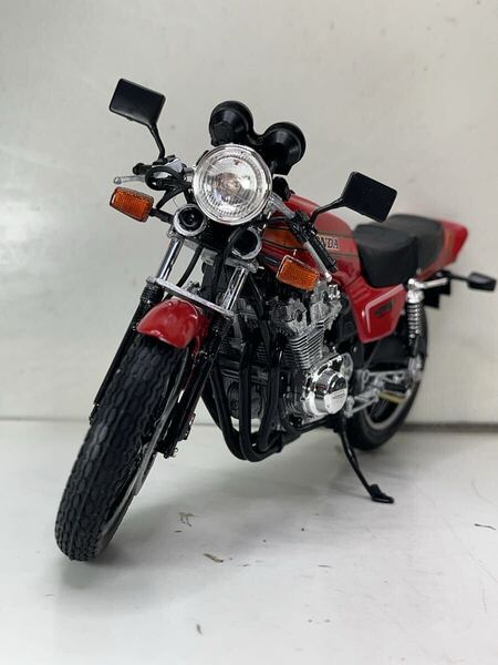 ☆タミヤ1/12プラモデル☆CB750F☆「巨摩郡仕様カスタム」☆塗装済み完成品☆送料無料☆