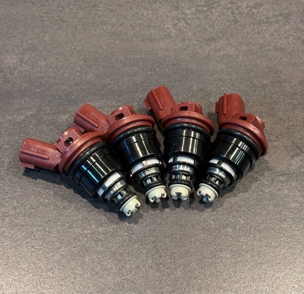 【新品保証付】高性能 740cc インジェクター 12ホール サイドフィード 4本セット ポン付け SR20DET S13 S14 S15 180sx 検索用 NISMO サード