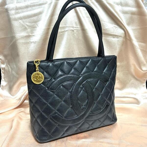 CHANEL シャネル 復刻トート キャビアスキン 黒 ブラック バッグ レディース