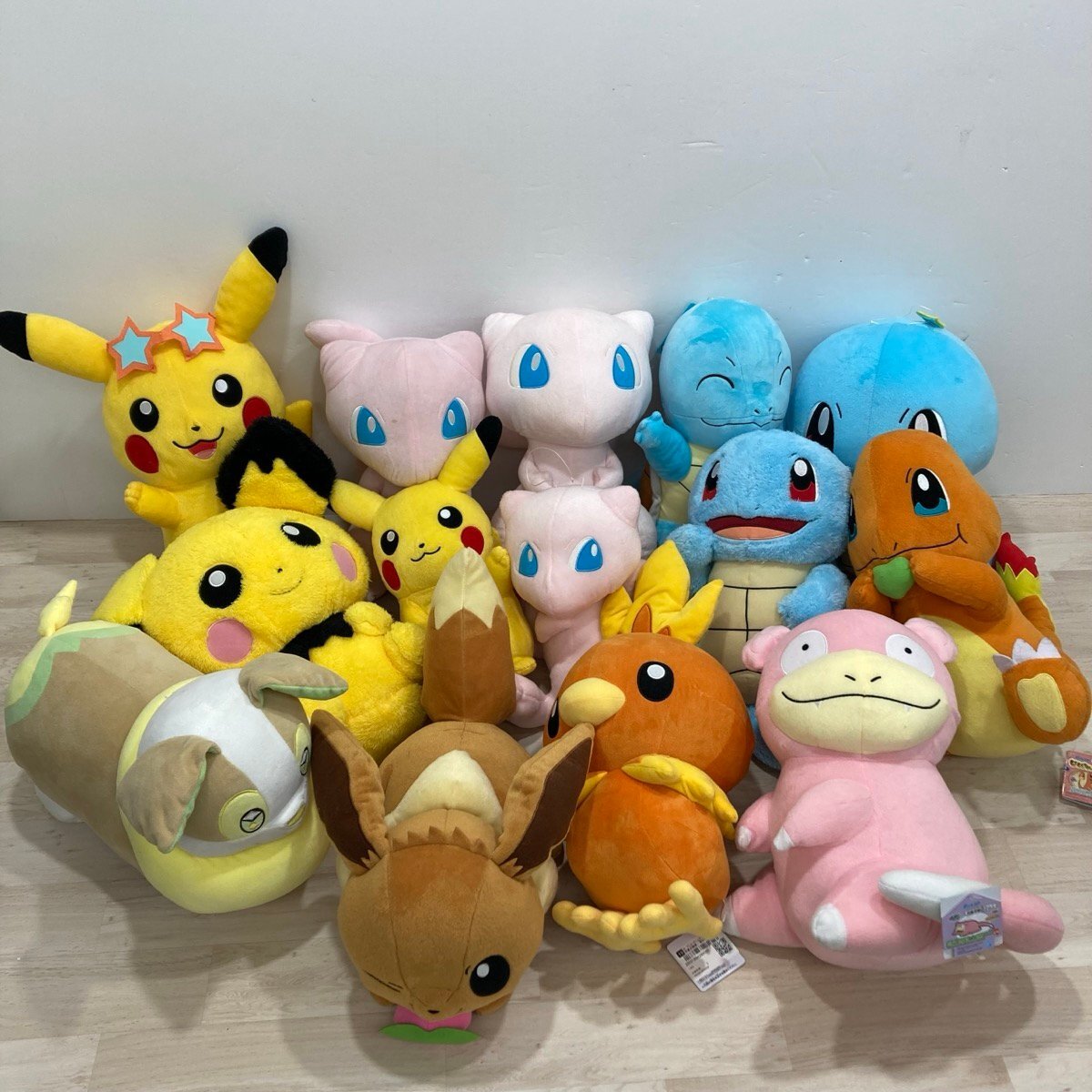 ポケットモンスターぬいぐるみ 大量セット Yahoo!オークション -「ポケモン ぬいぐるみ 大量」の落札相場