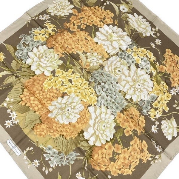 2025年最新】Yahoo!オークション -フェラガモ スカーフ 花柄の