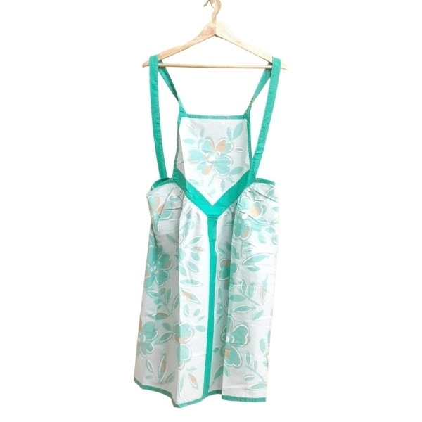 【タグ付新品未使用】イブサンローラン サテンフォーマルエプロン 白赤リボン希少品 1968197389.jpg?1689239728