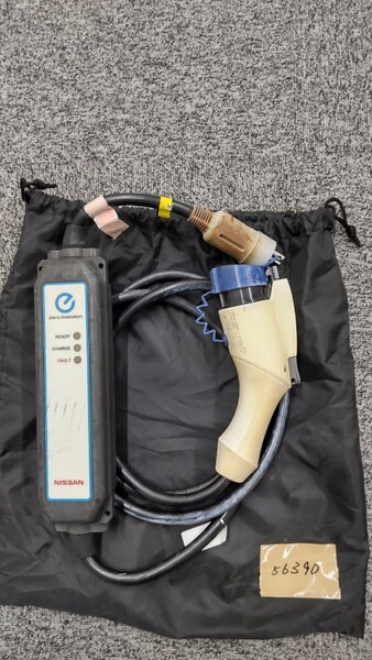 56390 【送料無料】 日産純正 充電ケーブル ケーブル表示年2012 品番29690 3NK2A