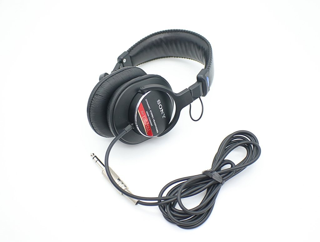 【ジャンク品】SONY モニターヘッドホン MDR-CD900ST Yahoo!オークション -「mdr-cd900st ジャンク」の落札相場・落札価格