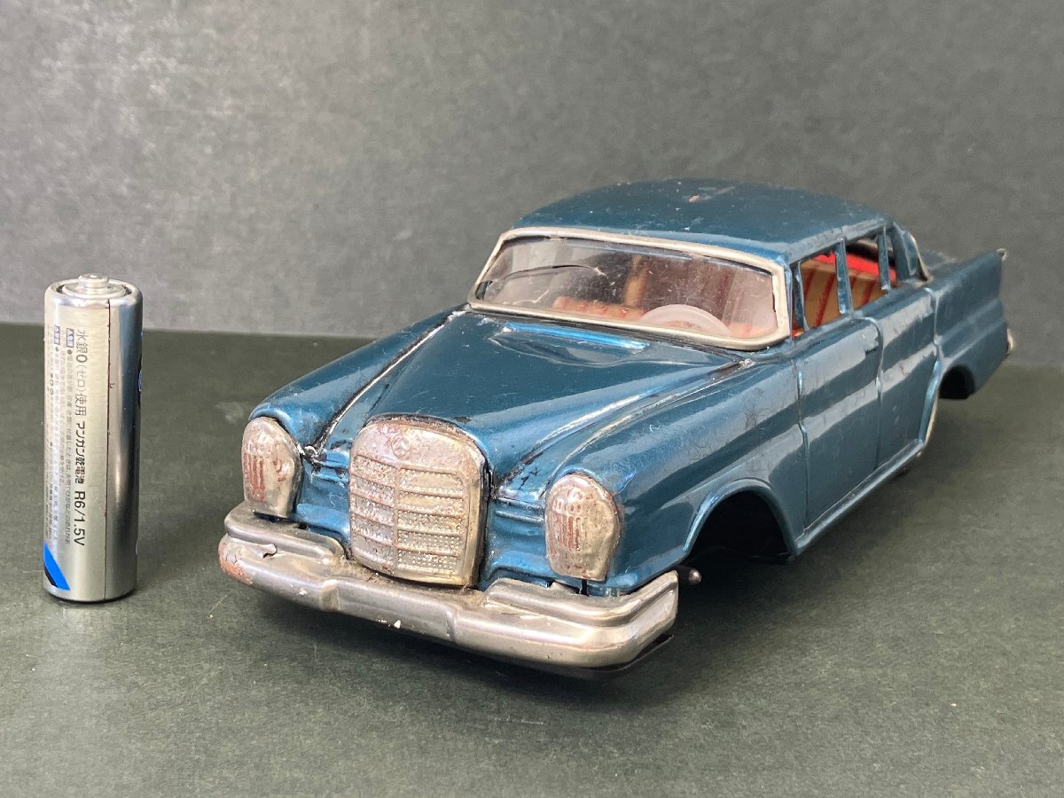旧バンダイ【 メルセデス ベンツ250 銀色】tin toy car ブリキ箱付 2025年最新】Yahoo!オークション -ブリキ 車 ベンツの中古品