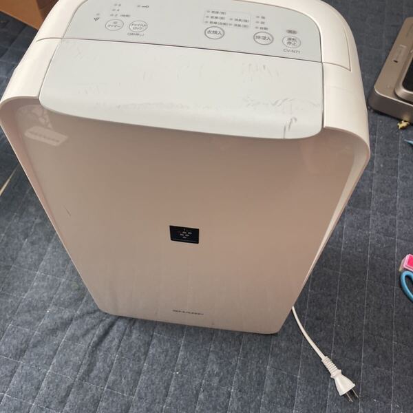 SHARP プラズマクラスター除湿機 CV-N71-W 2022年製