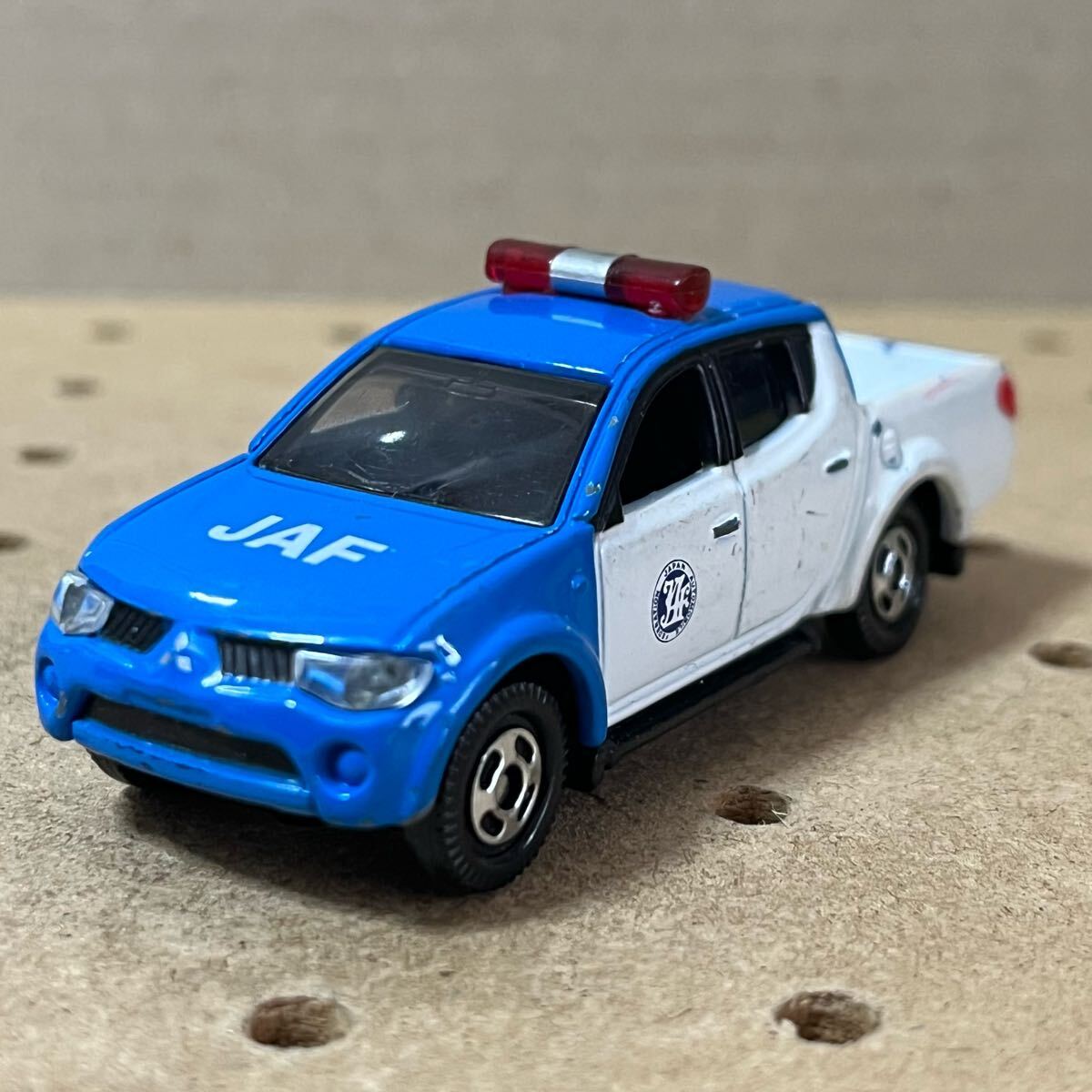 Yahoo!オークション -「トミカ jaf トライトン」の落札相場