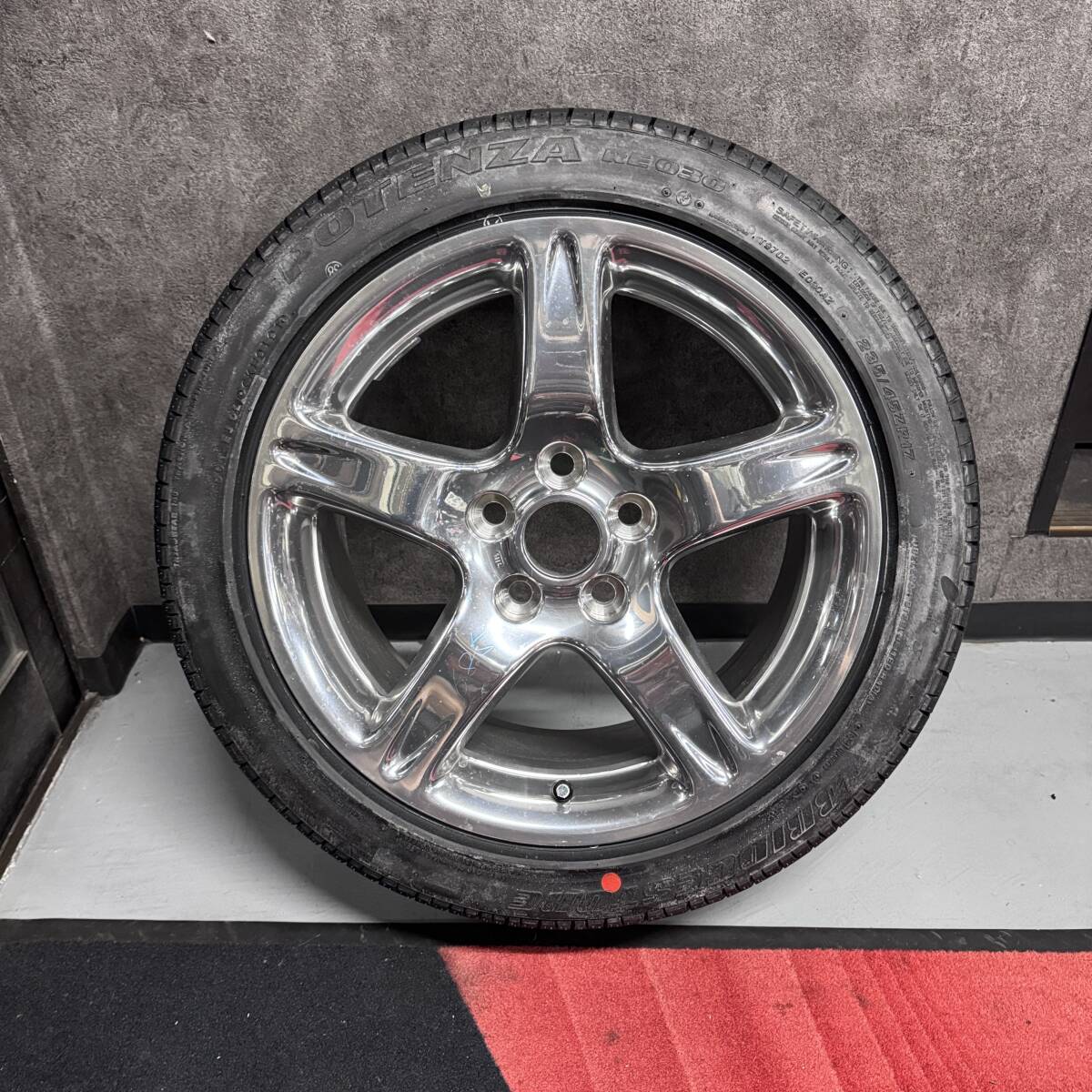 ヤリス純正 未使用 スペアタイヤ ホイールセット 未使用ジャッキ付 送料込 2025年最新】トヨタ(TOYOTA) スペアタイヤ | 高品質タイヤ商品