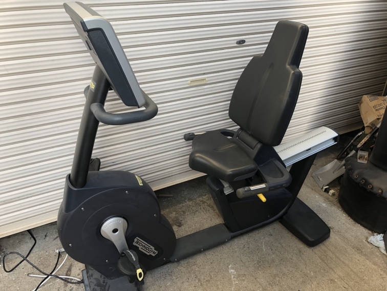 テクノジム　アダクションマシン グルートマシン ジム スタンディング・ヒップ・アブダクター