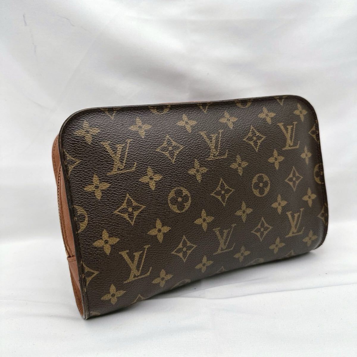 美品べたなし LOUIS VUITTON モノグラム オルセー クラッチバッグ ルイ・ヴィトン モノグラム オルセー クラッチバッグ ストラップ
