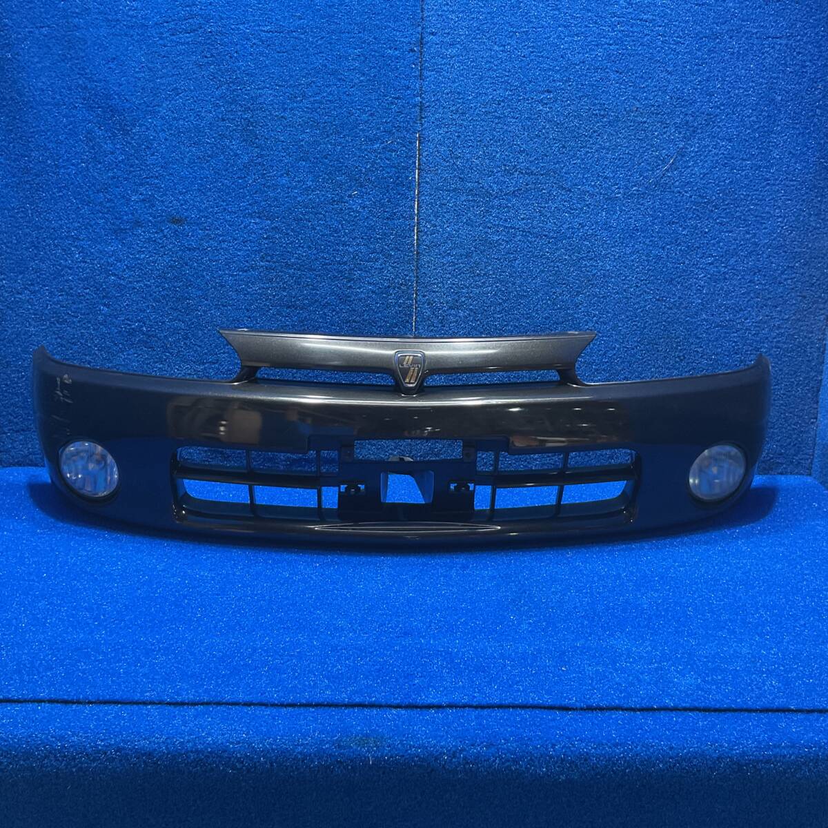 AE111 カローラレビン 純正フロントバンパー Yahoo!オークション -「ae111 レビン バンパー」の落札相場