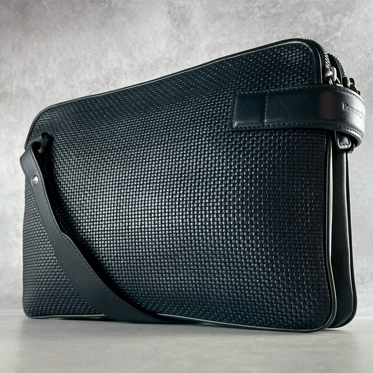未使用級✨Ermenegildo Zegna メッセンジャーバッグ レザー 2025年最新】Yahoo!オークション -ermenegildo zegna バッグの
