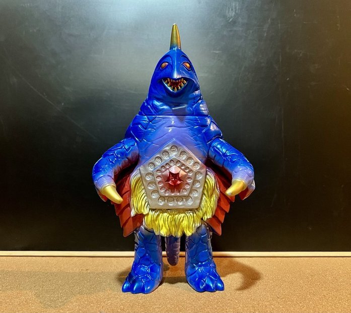 改造ベムスター 怪獣郷 やまなや ウルトラ怪獣 1999年製 メタリックグリーン Yahoo!オークション -「怪獣郷 ベムスター」の落札相場・落札価格