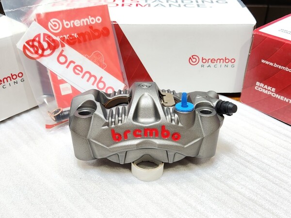 brembo|GP4-RS ラジアル モノブロック キャリパー|108mm│右側│ピストン径 30/30|右|ブレーキ キャリパー│ブレンボ|120.C783.20
