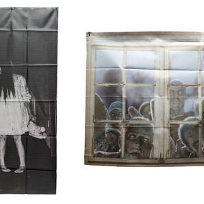 お化け屋敷 小道具 ハロウィン 飾り 壁掛け 廃墟を守る少女 迫りくる大群 2枚セット お化け ゾンビ 幽霊 カーテン ドリームチャンネル