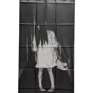 お化け屋敷 小道具 ハロウィン 飾り 廃墟を守る少女 壁掛け 恐子さん 幽霊 文化祭 ホラー お化け 恐怖 ドリームチャンネル