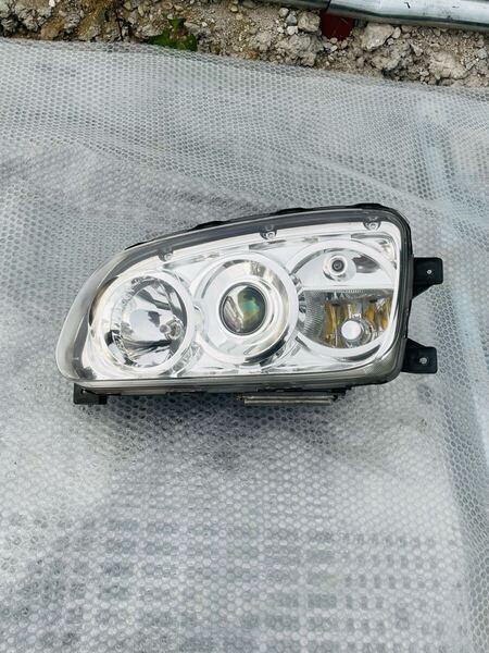 中古美品 日野 プロフィア レンジャー HID ヘッドライト ヘッドランプ 左 左側 小糸 KOITO 100-35889 100-35015 100-35020 動作OK 15050