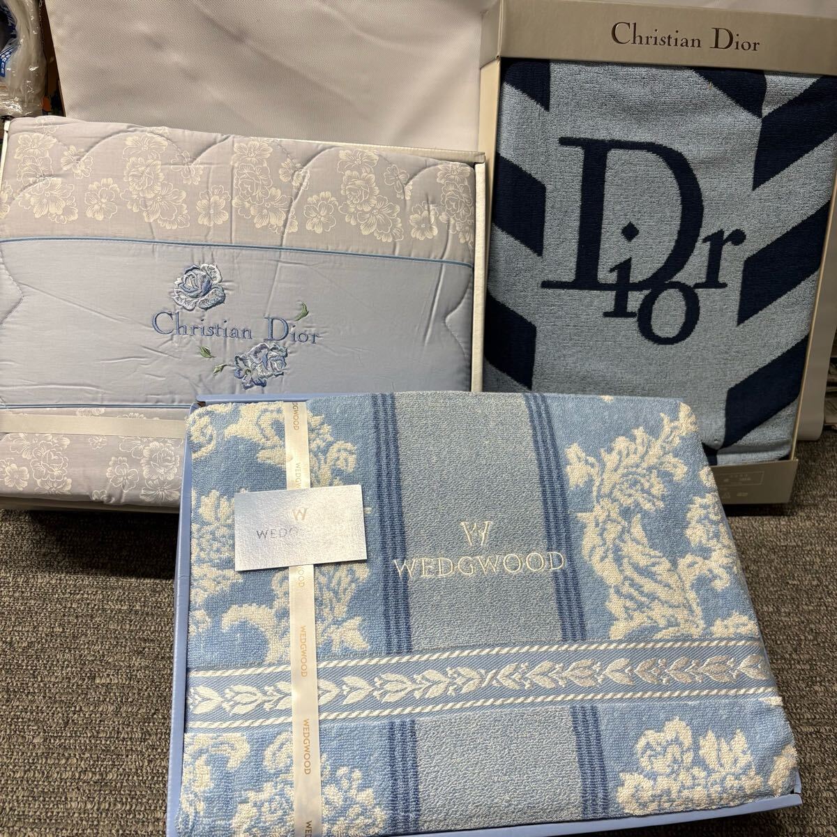 Christian Dior クリスチャンディオールブランケットとボアシーツ Yahoo!オークション -「(dior ディオール)」(寝具) (家庭用品)の