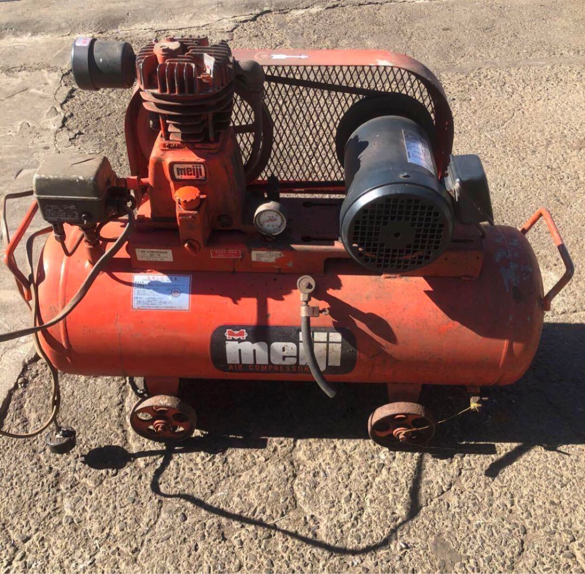 明治　コンプレッサー　200v 明治】コンプレッサ中古 200V/3.7KW 広島県福山市のプロ
