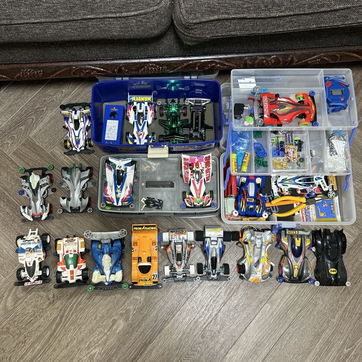 【ミニ四駆 引退】治具/部品等 色々セット(定価で200,000円以上) Yahoo!オークション -「ミニ四駆引退セット」の落札相場・落札価格