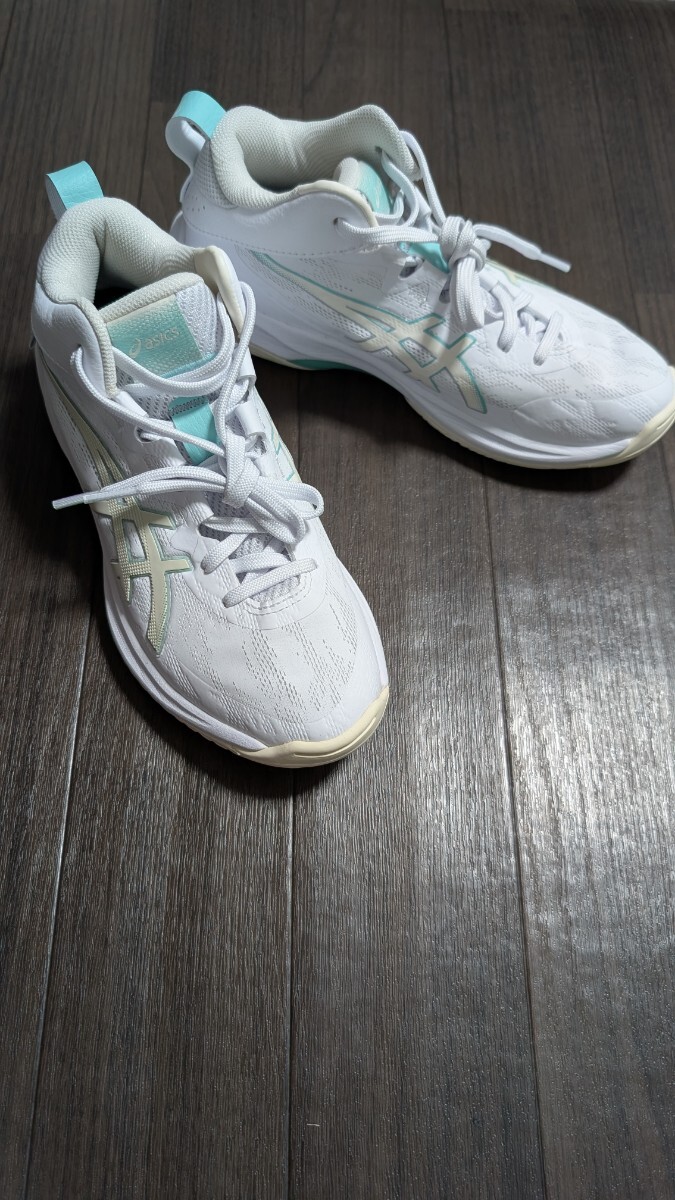 【美中古】アシックス　GELHOOP V17 XS　23cm【箱無し】 美中古】アシックス GELHOOP V17 XS 23cm【箱無し】 - メルカリ