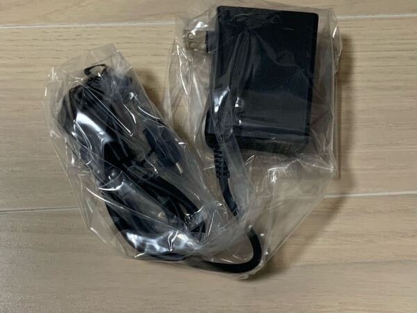 新品未使用 Nintendo Switch 充電器 ACアダプター HAC-002 任天堂純正品 正規品