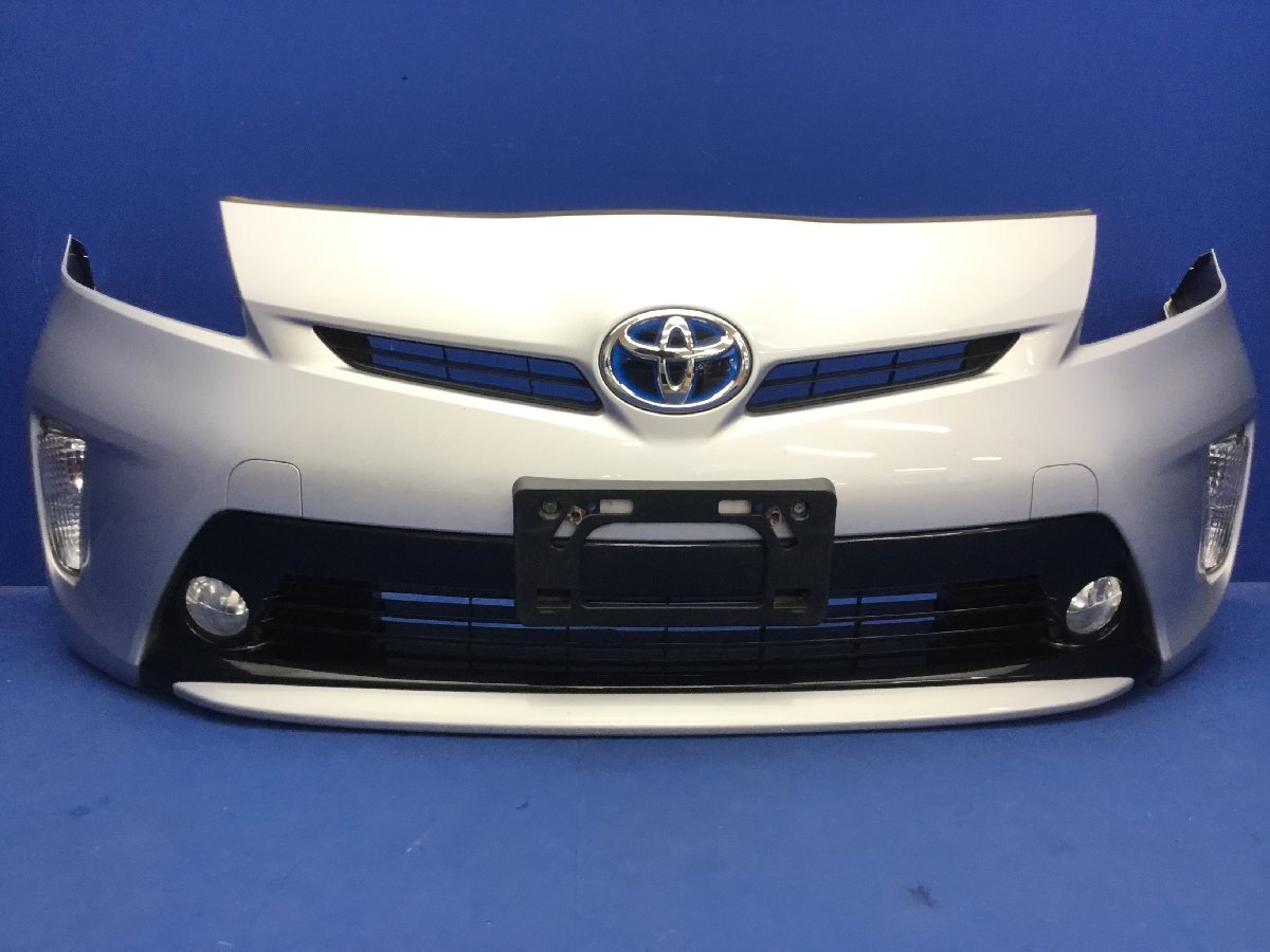 (18)30プリウス　前期フロントバンパー　1F7 18)30プリウス 前期フロントバンパー 1F7 18)30プリウス前期