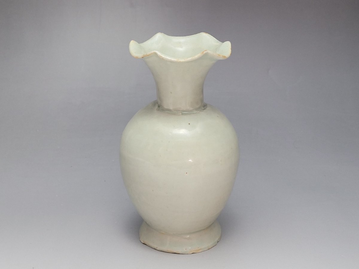 花瓶■李朝白磁貫入面取瓶 金継ぎ直し 花器 古玩 唐物 中国 時代物 骨董品■ Yahoo!オークション -「李朝白磁瓶」の落札相場・落札価格