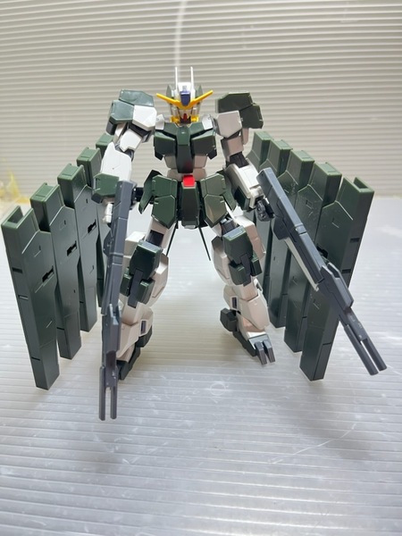ガンプラ HG 劇場版 機動戦士ガンダム00 1/144 ガンダムサバーニャ 完成品
