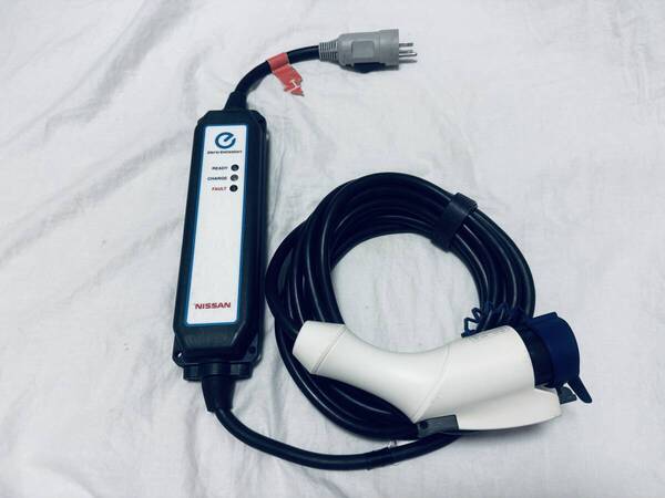 送料無料 日産リーフ充電ケーブル3NK5E 7.5m ⑥