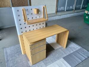 引き取り歓迎 ACTUS KIDS/アクタスキッズ Vario ヴァリオ 学習机 キッズデスク 北欧 ナチュラルデザイン 組み替え方いろいろ