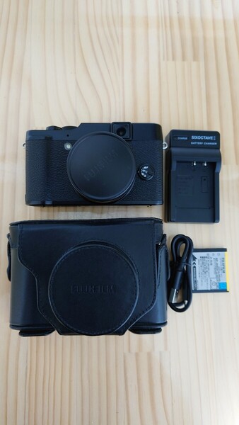 ★実用美品★ FUJIFILM フジフィルム X10 ケース付き♪