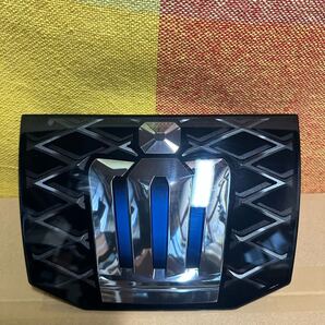 トヨタ クラウン ハイブリッド アスリート 210系 AWS210 純正 フロント グリル エンブレム 53141-30200