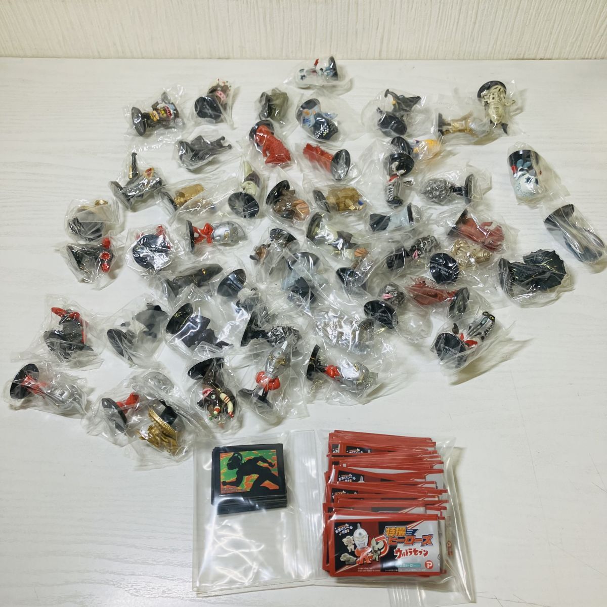【未開封】特撮ヒーローズ ウルトラセブン・ウルトラマン 計50点 Yahoo!オークション -「特撮ヒーローズ ウルトラセブン」の落札